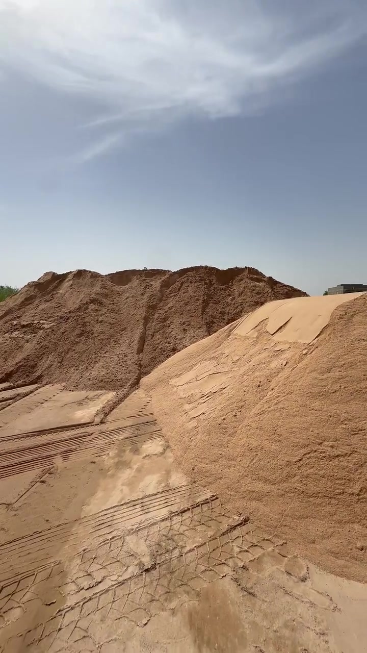 بسم الله الرحمن الرحيم 
يتوفر لدينا كافه مواد البناء 

بأسعار  الجمله 

وصول رمل زبير درجة اولى   ( كميات مفتوحة)

(الموقع النصر فرع الدوايه قرب المجمع السكني)

للاستفسار الاتصال عل الارقام التاليه

 ***********📞واتساب صلاح
***********

***********📞واتساب عبد الله
***********

