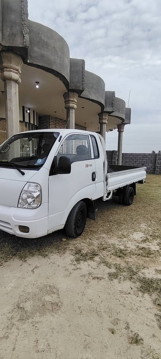 السلام عليكم عندي كيا البيع 12 رقم بابل سياره جديده محرك كير واكسن كله جديد السعر94 مكان السياره بابل النيل رقم الهاتف ***********
