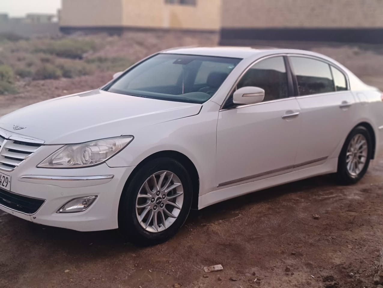 السلام عليكم جينسز 13 خليجي للبيع او مراوس بتكسي النترا اكسنت اوبتيما حسب القناعه  السياره بيها قطع صبغ وابيع احزام  حادثها چاملغ امامي عكس السائق خليجي محرك 3300 جديد قبل 4اشهر من شديته حداديه 70%  مكانها ديوانيه رقم شمالي وكاله عامه بسمي تحويل مباشر  سعر 110 بيها مجال حگ الجيه ***********
