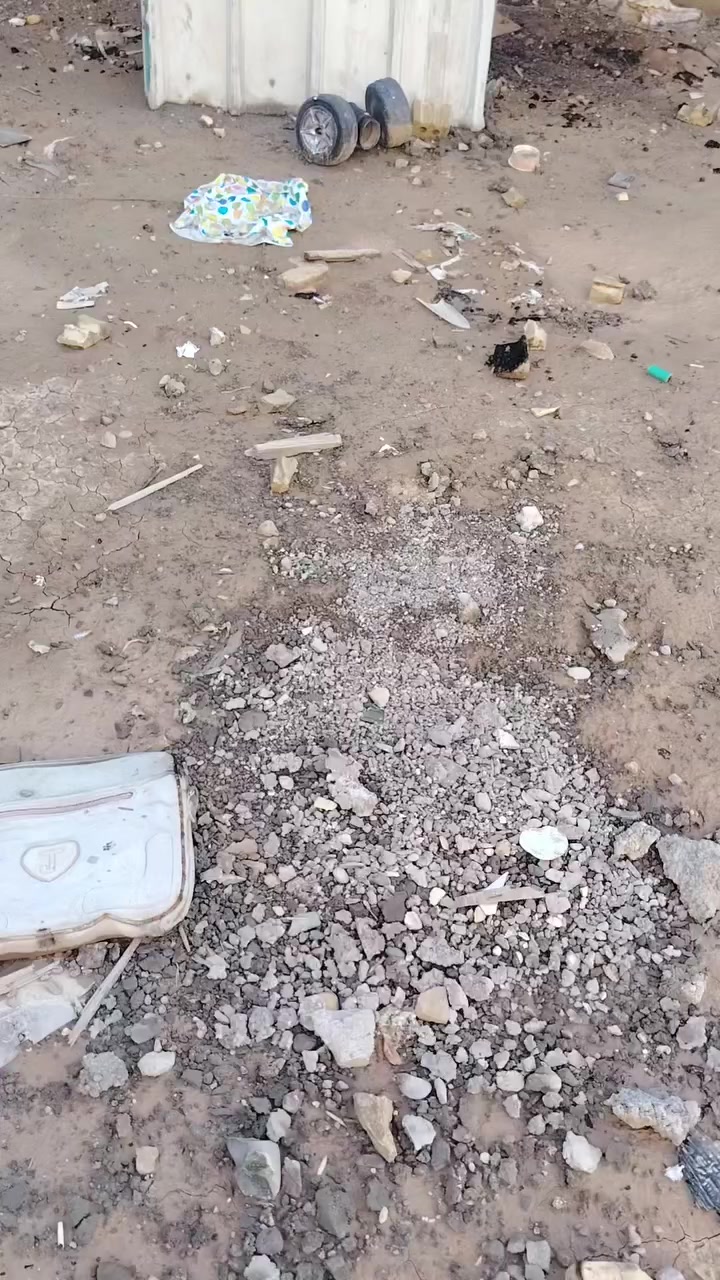 سندويج ابو نحله طول سته امتر عنوان مدينت الصدر / ***********
