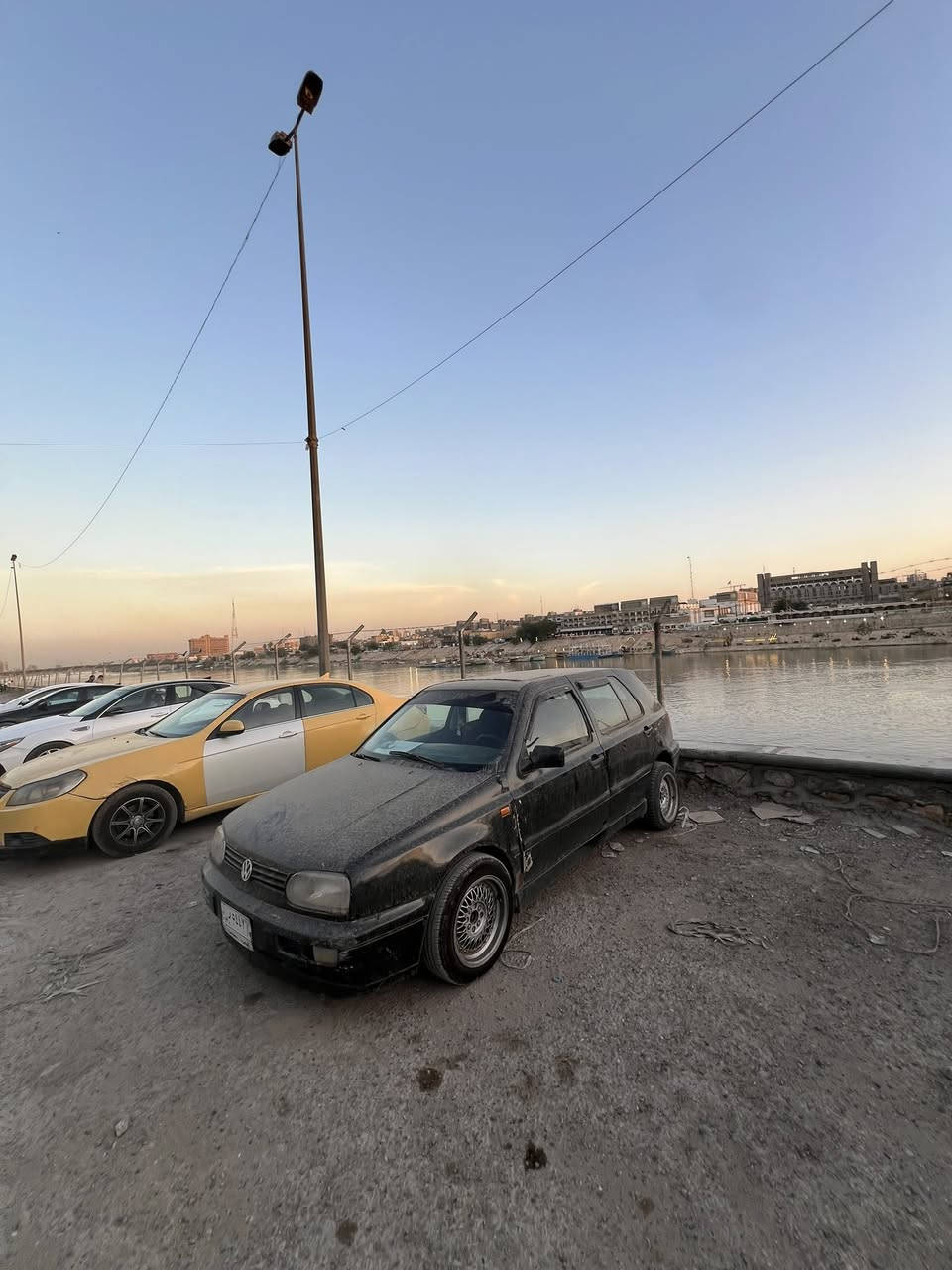 السلام عليكم سياره كولف موديل 1993 كير اوتو تبريد شغال فقط غاز رقم بصره مشروع وطني السياره بيها فتحه وعليها ويل bbs تو سايز نقصها فقط محرك عارضها ب(23 )سبب البيع ماعندي امكانيه اصلحها ومستعجل على بيعتها يشهد الله


**إذا كنت صاحب هذا الإعلان وتريد حذفه لأي سبب، رجاءا أرسل رسالة إلى الدعم الفني**