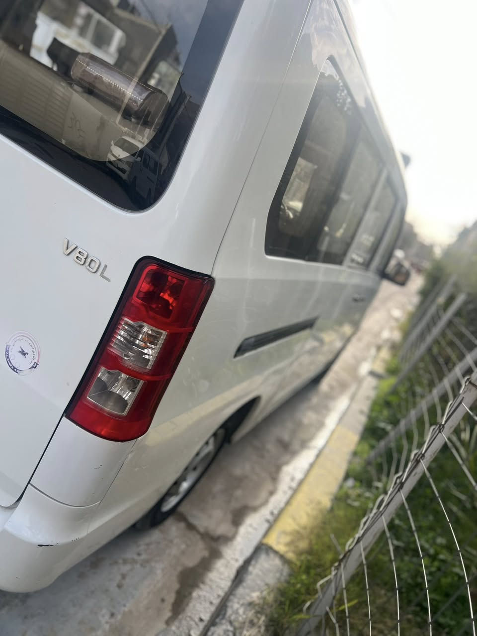 السلام عليكم فاو خشفه ٢٠١٥ حره رقم نكليزي دوشمه جديده صدرجديد تخم تاير جديد تبريد شغال السياره جهازه من كلشي السعر ٥٠وبيه مجال العنوان. بغداد البياع رقم  ***********ما متوجد على فيس
