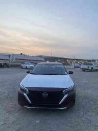 نيسان سنترا  موديل ٢٠٢٤ Sv بصمه شغال ويل كب بدون صبغ بي تعديل بل بوند ...