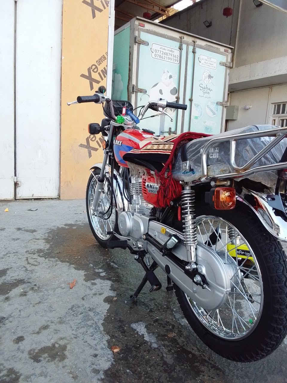 سلام عليكم دراجه نامه شلامجه للبيع دراجه معمره بل 2026
فول نعومه ونضافه دراجه ما متعوبه صاله 3 اشهر من معمره اوراق اصولي مكاني كربلاء تفاصيل رقم 0777 279 1110
