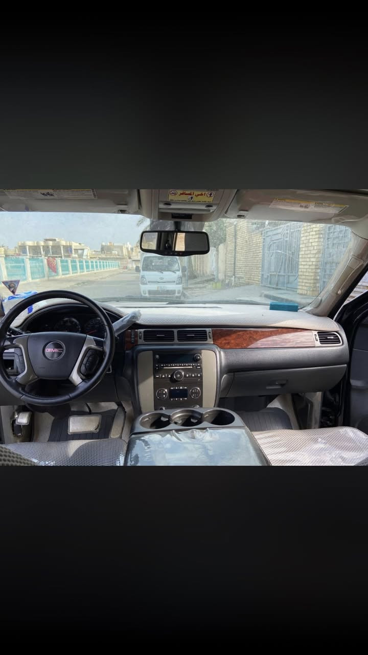 سلام عليكم جمسي يوكن للبيع موديل ١٣ وارد امريكي السياره مكفوله دوشمه تخم تاير حداديه على اخر حبايه مامتواجد خاص للاستفسار***********
