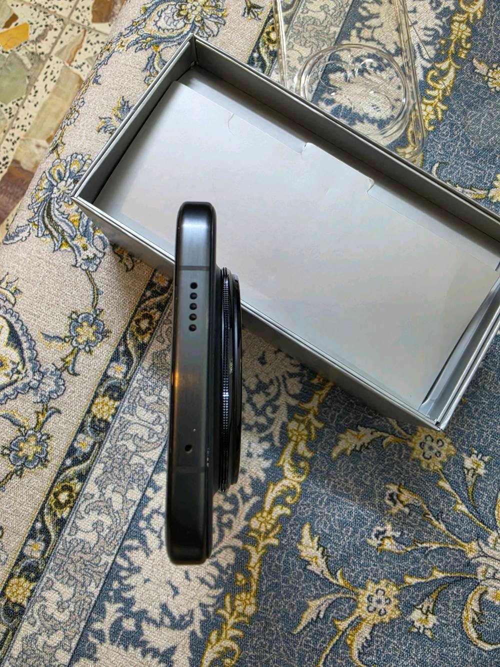 هونر ماجك 8 برو للبيع
نظيف مستعمل ٣ اشهر 
تبديل ضهر فقط 
السعر مليون و ١٠٠ الف