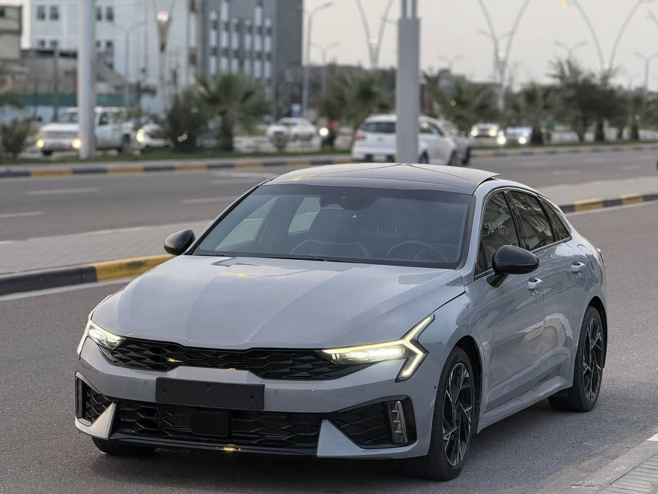 السلام عليكم
كي فايف 2025 GT فل مواصفات
حرة بدون رقم
ماشية 13 ألف

حادث جاملغ + بنيد + جاملغ خلفي
ايرباك درك فقط

رقم الشاصي: KNAG6AJ79SS312577

السيارة شرط فحص
محرك، كير، تبريد، — كلهن تمام

السعر: 155
📞 ***********

العنوان: البصرة / القبلة

بيع فقط بدون مراوس
