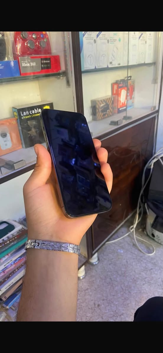 تلفون فقط مبدل شاشه نوعيه جيده    للاستفسار هاذه رقم التلفون/***********
العنوان صلاح الدين تكريت
