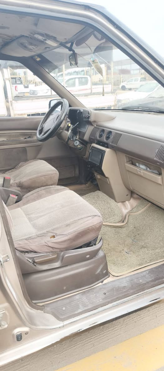 اقره المنشور زين قبل لا تخابر 

يا الله للبيع مازده (mpv) مديل 1992 سياره بلاديه مابيها قطرة صبق مكينه وكير بلاديات اكسل محرك سته سلندر حجم3000 رقم بغداد تحويل ثاني يوم راعيها موجود بلبصره ولسياره بلبصره الستفسار اتصال على _***********
