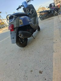 بوليس • ياباني • كابريتر