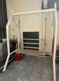 مرجوحة ام نفرين نضيفه جدا  وميز +6 كراسي  المجروحة سعر ١٥٠  الميز سعر ...