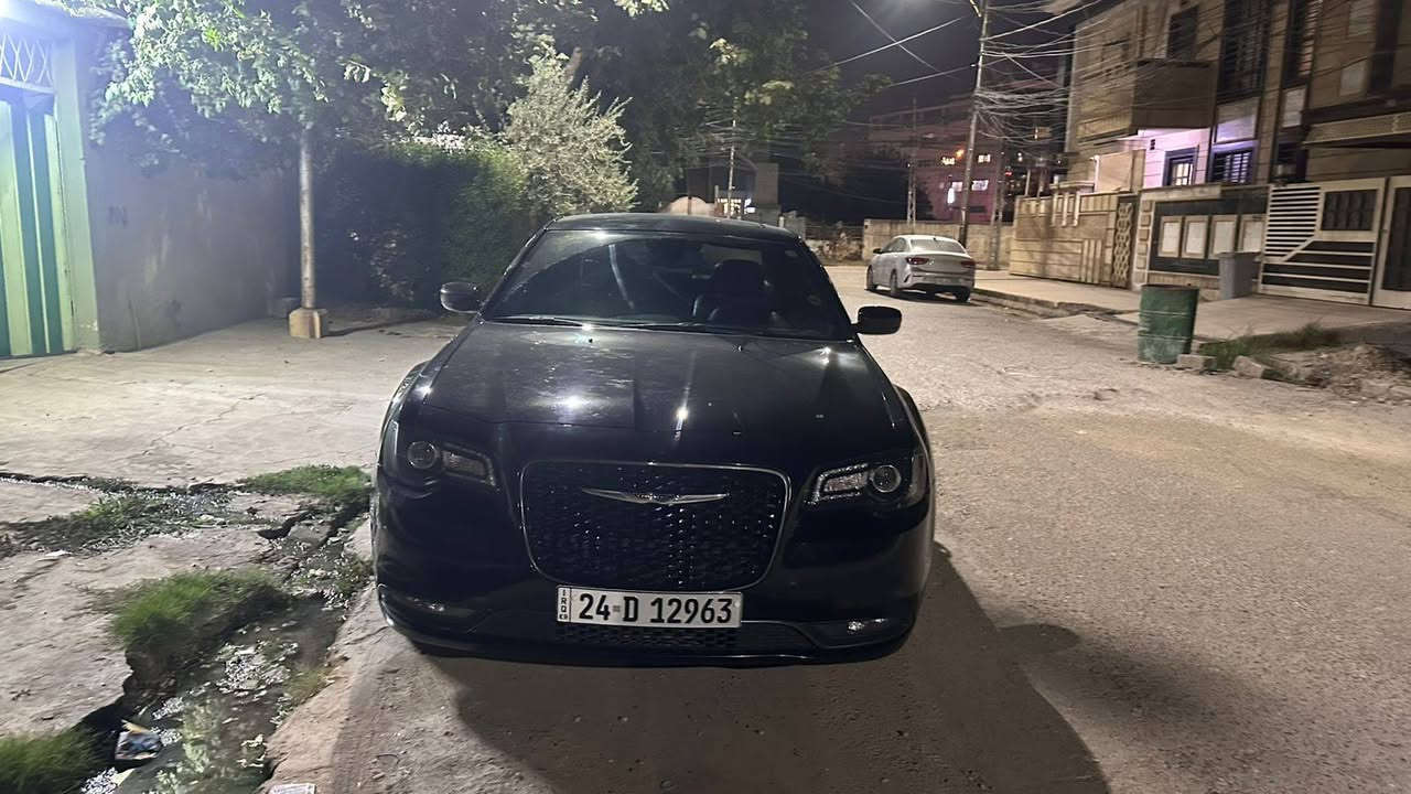 اوباما 300 S موديل 2018
فول مواصفات عدا رادار وحساس
 لون اسود
 بانوراما 
كشنات كهرب وتدفئه 
ماشيه 86 
السيارة كلين مكفوله من الدعامية للدعامية رقم دهوك
السعر 275 وبيها مجال
***********
*********** موصل, نينوى
