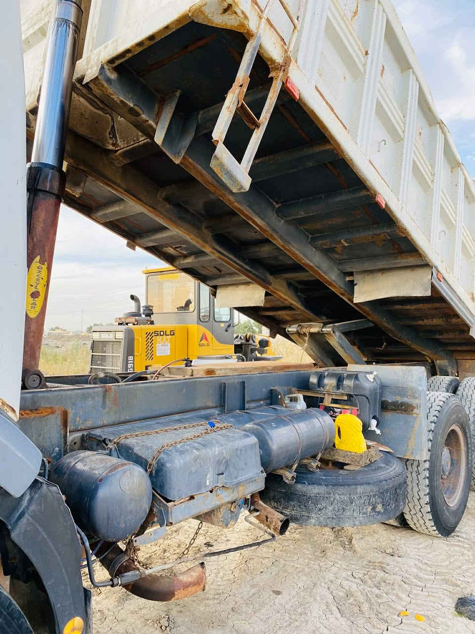 سلام عليكم 
البي موديل 88 مجموعه Gf  جي آف مكينه 135 دبل گليج دبل تيربو گير برميل 160  مكفوله كفاله عامه شاصي وكير ومكينه ع اخر حبايه بوجهك للعمل 
رقم السياره نجف  السعر 335 

***********
