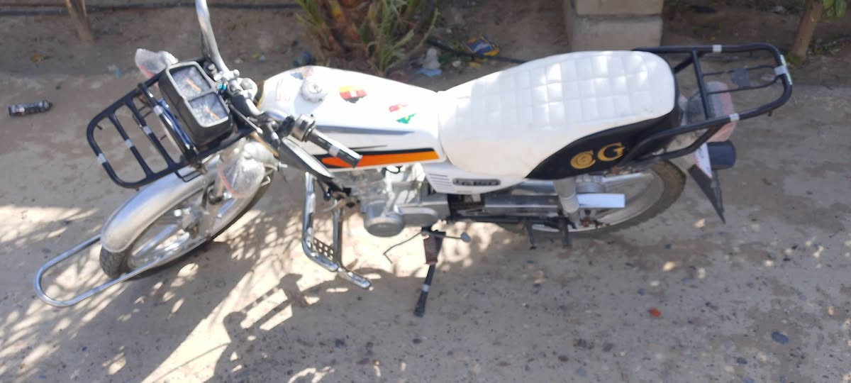 موطار روبر للبيع كامل مكان صلاح الدين بيجي سعره 350 وبي مجال بصيط الاستفسار *********** ولموشراي لا يتعبني
