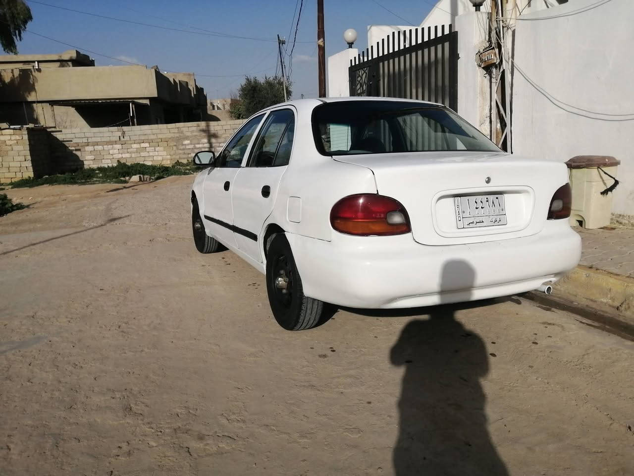 هونداي اكسنت كير اوتماتيك محرك بشرط
دفتر بانزين بيه تايرات جدد
ما بيه ضربة 
موديل 1994
السعر 40 بيه مجال
***********
