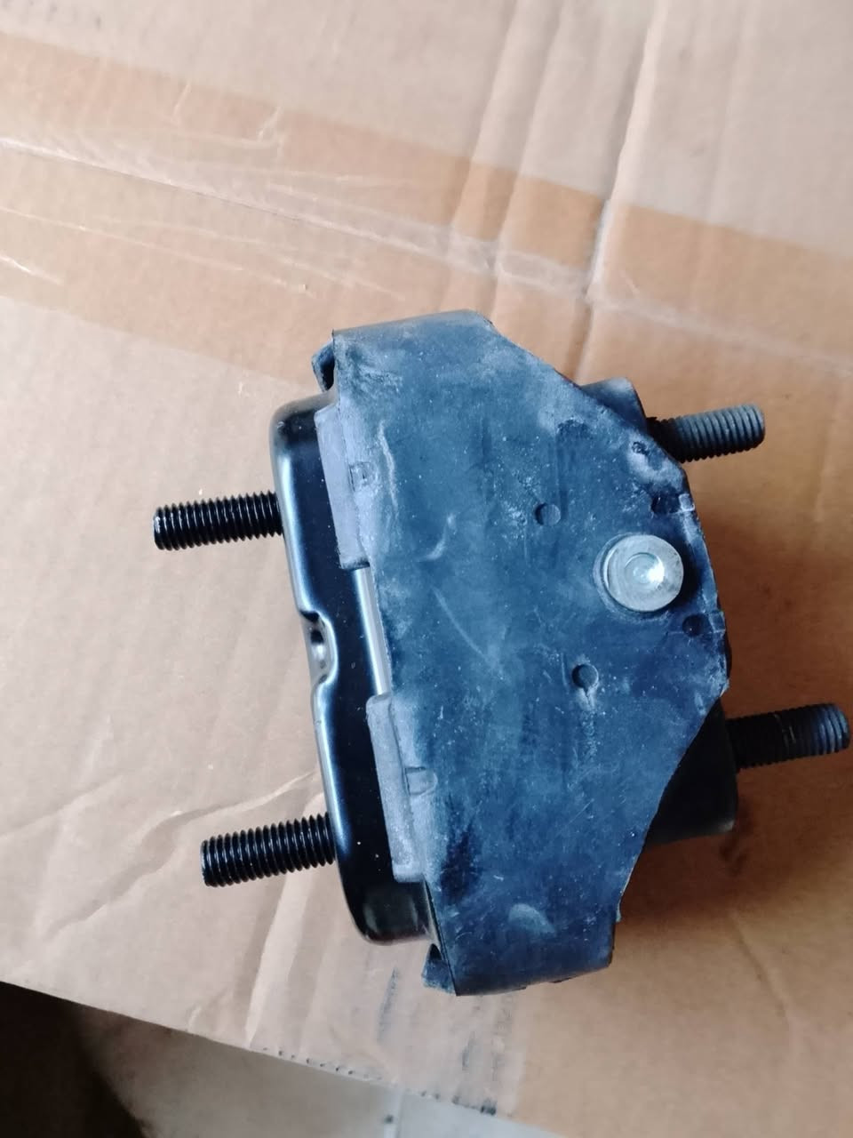 دجة كير 
دجة محرك 
محرك 3500/شكل القديم 
يتوفر توصيل ...
***********
***********
