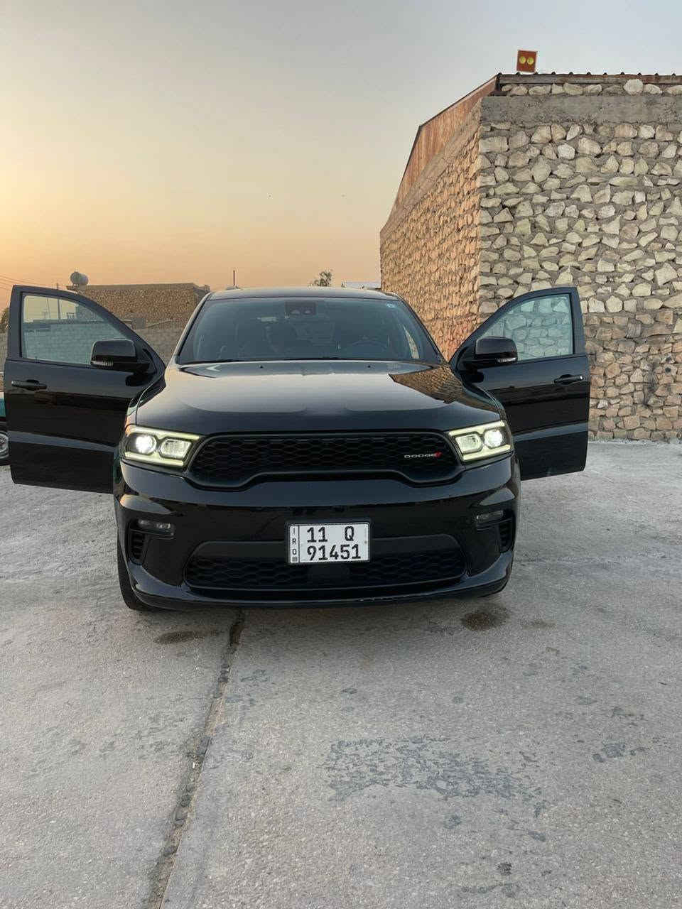 على بركة الله 
دوج دورنكو GT بلس 2023 
فووول مواصفات 
سيارة بدون صبغ 
شواصي مكفولات 
ايرباك سليم 
محرك مبدل جديد بالصندوك 
مغلفة PPF كامل السيارة 
السيارة بحالة ممتازة واحلى من الصور بهواي 
ممشى السيارة 130 الف كيلو 
للتواصل ***********
مكان السيارة بغداد حي الجامعة
السعر 33 الف دولار وبيهة مجال للشراي

