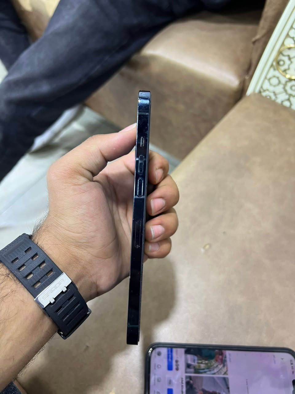 السلام عليكم تلفون 12 برو ماكس شرق اوسط تلفون كفاله شرط نضافه عاليه بطاريه 78 ذاكره 256 مكاني كربلاء الحر السعر 450 ومجاله كلش بسيط *********** شباب اني مكلف بالنشر الشراي ينتصل ع الرقم كاتب كافه التفاصيل
