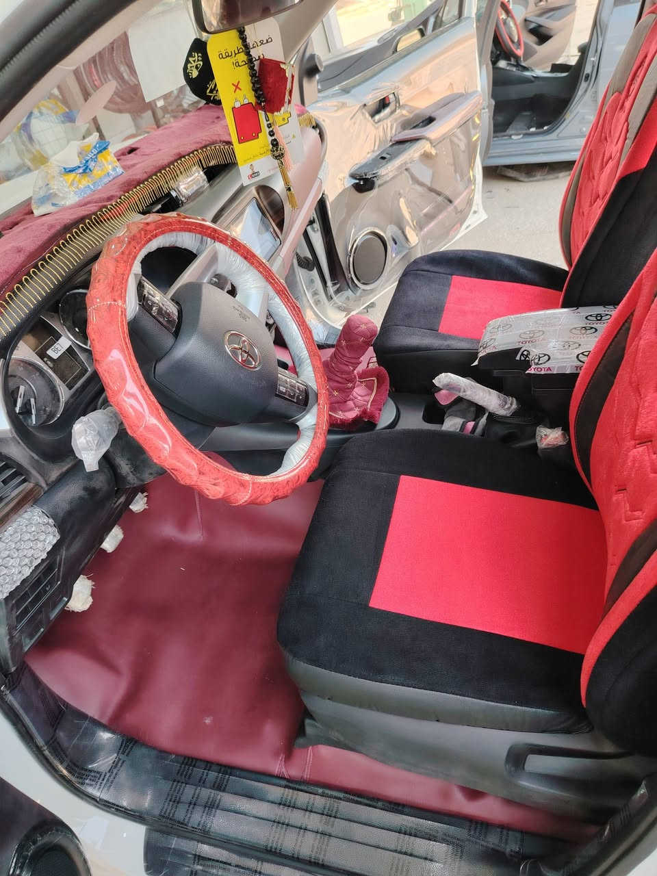 تغليف أرضيه جميع السيارات 🚗
واتساب ***********
