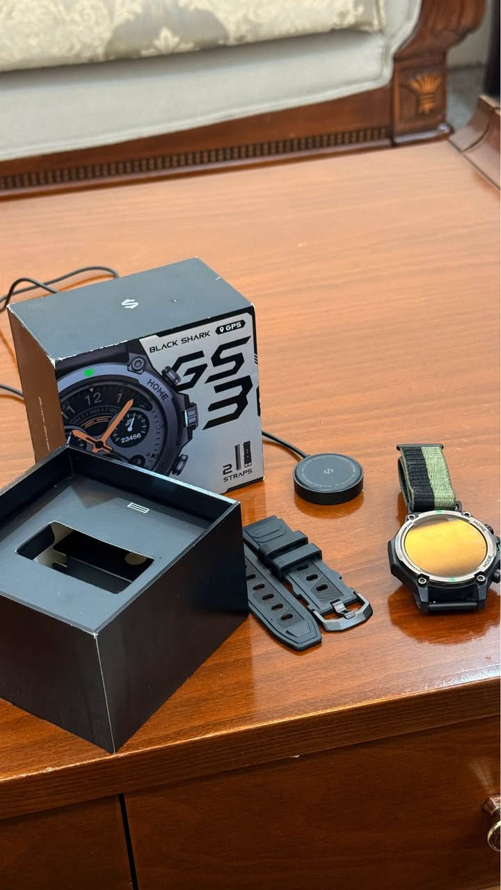 کاتژمێری زیرەکی black shark gs3😍

کاتژمێرەکە زۆر کەم بەکار هاتوە و زۆر خاوێنە

شەحنی بەرگەی نزیکەی حەفتەیەک ئەگرێ.

٢قایشی نازداری لەگەڵە 😍

تا٥٠ مەتر لەژێر ئاو بەرگە ئەگرێ

نرخیشی ١٠٠ هەزار و مەجال🫶 أربيل, العراق


**إذا كنت صاحب هذا الإعلان وتريد حذفه لأي سبب، رجاءا أرسل رسالة إلى الدعم الفني**