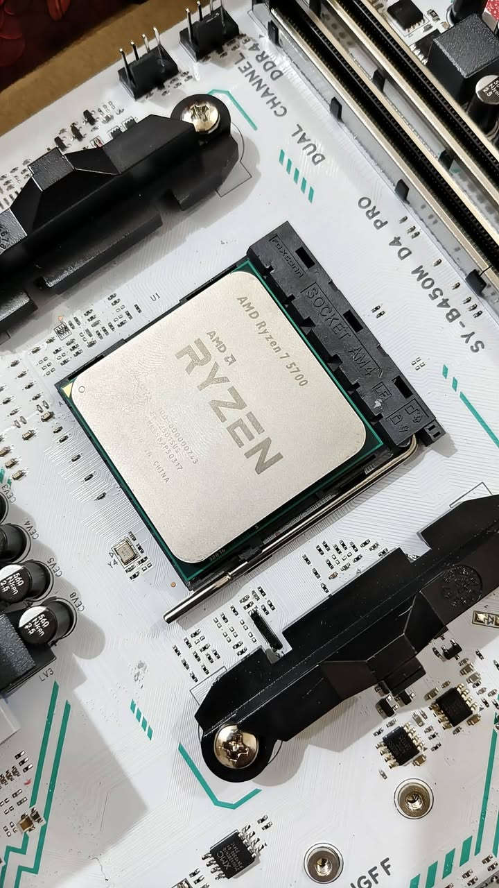 السلام عليكم
بورد و معالج
R7 5700
B450M ابيض
سعرهم سوة 290.000 بدون توصيل
شغالات مفحوصات مابيهن اي مشاكل 

مفرد ما ابيع


**إذا كنت صاحب هذا الإعلان وتريد حذفه لأي سبب، رجاءا أرسل رسالة إلى الدعم الفني**