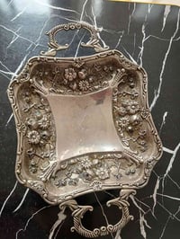 للبيع • سعر مخفي