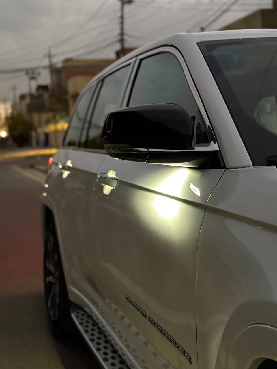 السلام عليكم
للبيع جيب اوفرلاند 2023 خليجي وكالة هارلم
المواصفات 
اوفرلاند
بصمة ابواب 
بصمة تشغيل 
فتحة سقف بانوراما 
3شاشات 
كير ماوس 
چكات امامي وخلفي
حساس امامي
حساس خلفي
4كامرات 
جنطة كهرباء 
كراسي كهرباء 
مري شفط 
تحذير نقطة عمياء
تحذير الخروج عن المسار
توقف ذاتي
كامرة ليلية 
مقاعد امامية خزن ذاكرة
ماشية ٣٠ الف حقيقي
وباقي المواصفات العادية
السيارة وكالة هارلم مكفولة كفالة عامة على وضع الشركة 
رقم اربيل تريد وكالة تحويل ماكو مشكلة ثاني يوم
السعر/43.000$ وبيها مجال 
هـ/***********
العنوان/بغداد/العامرية
