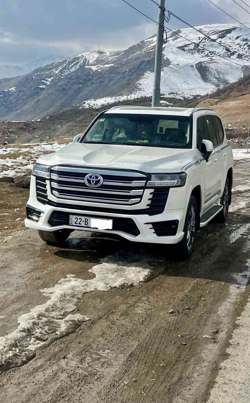 سلام عليكم
لاندكروز 2023 لمتد اصلي ساز 
محرك 4000 تنفس طبيعي 
مكفوله 
ماشيه 89 
3 شاشات وكامرات 360 درجه 
سياره جديده 
رقم اربيل باسم شركه تريد وكاله او تحويل 
السعر 68 
***********
