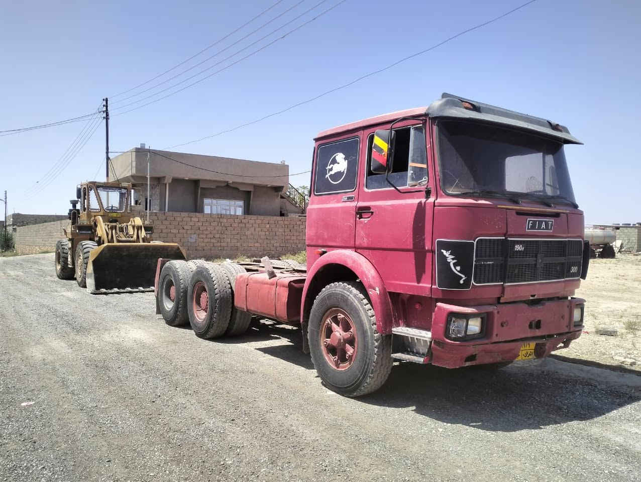 سلام عليكم للبيع فيات راس تريله مثبت عربانه اجناب مكفول كفاله عامه سعر 50 ورقه وبيها مجال مكان تلعفر 
رقم صاحب السياره *********** غير متواجد خاص مكلف بل نشر وتدللون
