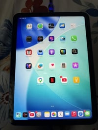 للبيع iPad 10 الجيل العاشر (10th Generation) 🔹 سعة 64GB 🔹 لون أزرق (Bl...