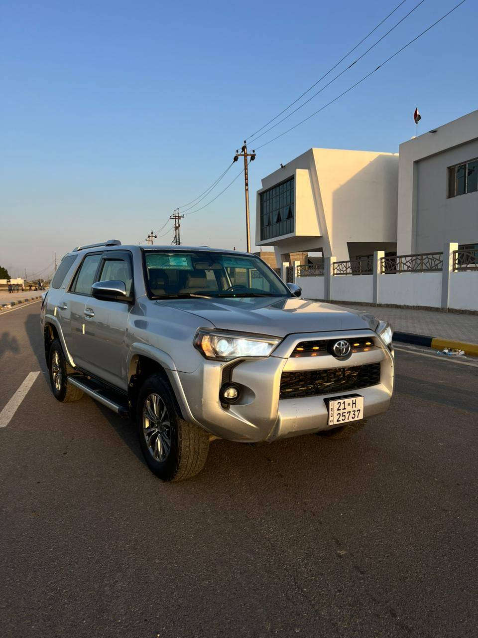 سلام عليكم للبيع فورلنر موديل 2017 محرك 6 سلندر فور ويل 5 ركب حدث جاملق بارد فقط بدون صبع ***********
