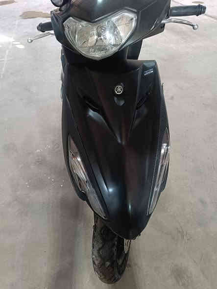 اكزز Zمكفوله من كلشي للبيع السعر مليون 100 مكان بغداد الحريه ***********
