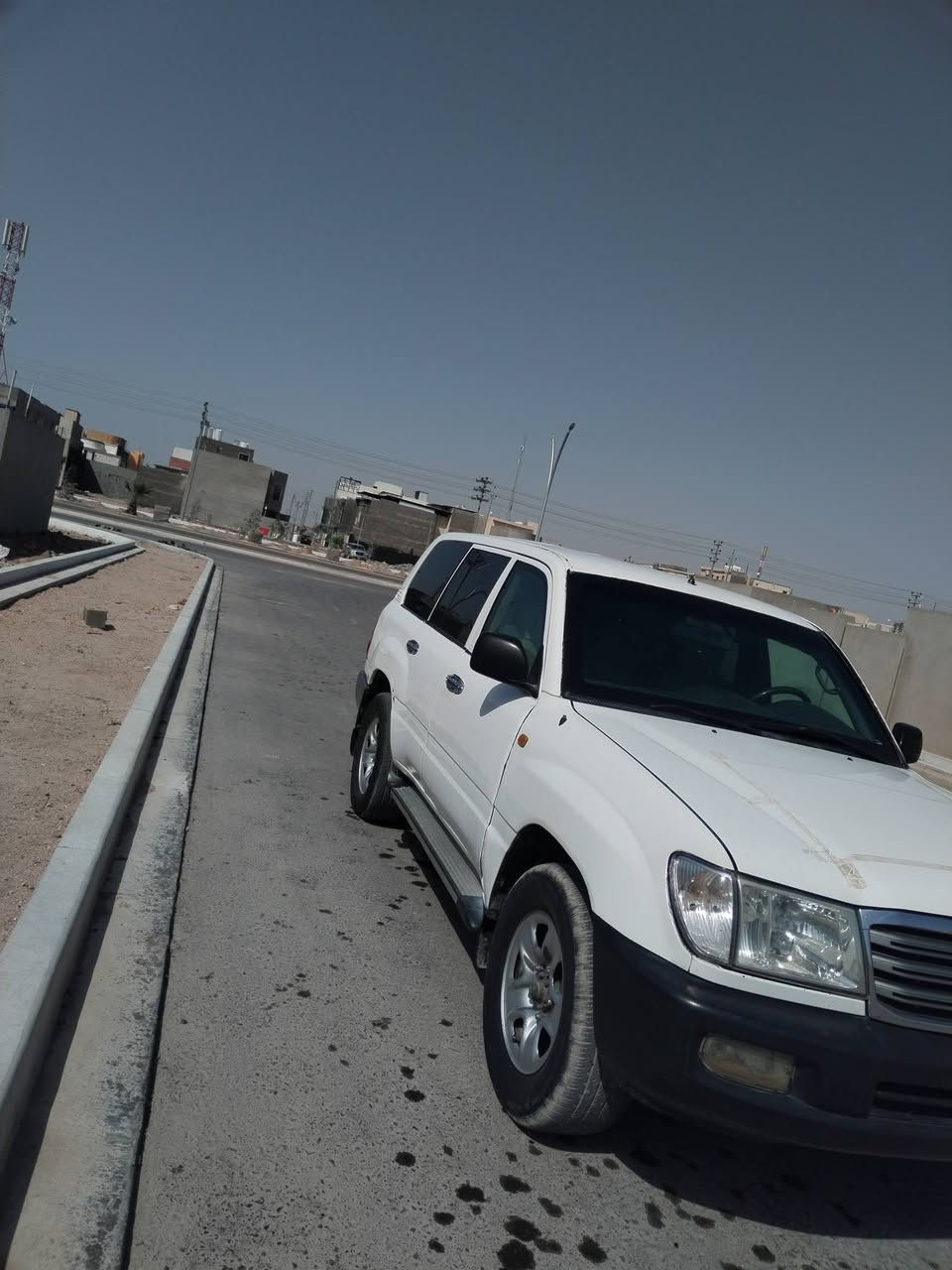 لاندكروز أدوات مصفحه
بانزين ٦ سلندر كير محرك فول نضافه
تبريد ثلج سياره جاهزه وحلوه نقص ارقام فقط للبيع سعر ٥٠ ورقه مكان سياره بصره  للاستفسار تصل ع رقم انه مكلف بل نشر كلشي ماعرف عنها ***********
