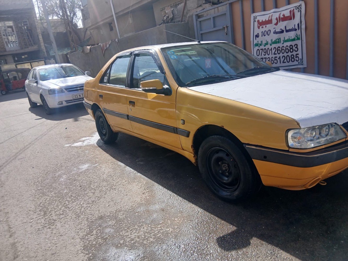 بيجو لميس موديل 2013 سعر30ورقة لمعلومات اكثر الأتصال على هذا الرقم ‭0771 017 1494‬
ممكن تذكر شنو الموديل الكامل للبيجو؟ وهل هي 405/لميز بمحرك شكد؟: 
لميس موديل2013
شنو وضع المكيف والمكينة والكير حالياً؟ بيها أي أعطال أو تحتاج صيانة؟: 
التبريد يحتاجله غاز وصوندة الفان شغال
الأوراق والتسجيل شلونها؟ السيارة جاهزة نقل ملكية أو بعده بيها إجراءات؟: 
اني صاحبها الشرعي وبأسمي على مرور الكاظمية
وين موقع السيارة بالضبط حتى يقدرون المعاينة؟ وهل السعر 30 ورقة نهائي لو قابل للتفاوض؟: 
مكان السيارة بغداد حي الجهاد السعر قابل للتفاوض