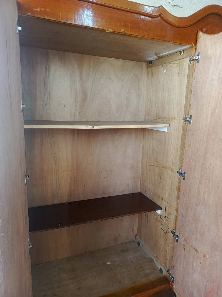 كنتور صاج ٦ باب 🚪 ب260وبيه مجال لاستفسار *********** واتساب ناصريه تقاطع الرايه قرب مستشفي الرحمن الاهلي
