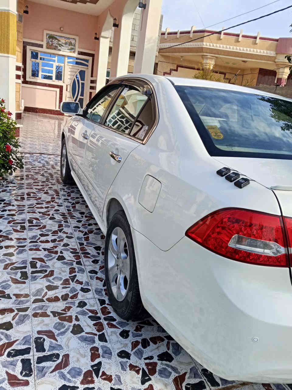 سلام عليكم شباب عندي سياره 2010 نوع أوبتيما العنوان لانبار رمادي السعر 13 ونص وبيه  مجال بسيط وسياره فوولل داخل نضيف كلش تواصل عبر رقم
***********
