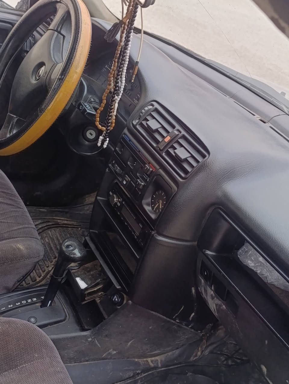 ئۆپڵ ڤیکترا مەکینە ٢٠ گێر ئۆتۆماتیک ڕەقەم سلێمانی 1991جامتا لێدراوی نیە بەس کاڵبونەوەی هەیە بەشەرتی گێڕو مەکینە نرخی ٣٦ وەرەقە 
***********
