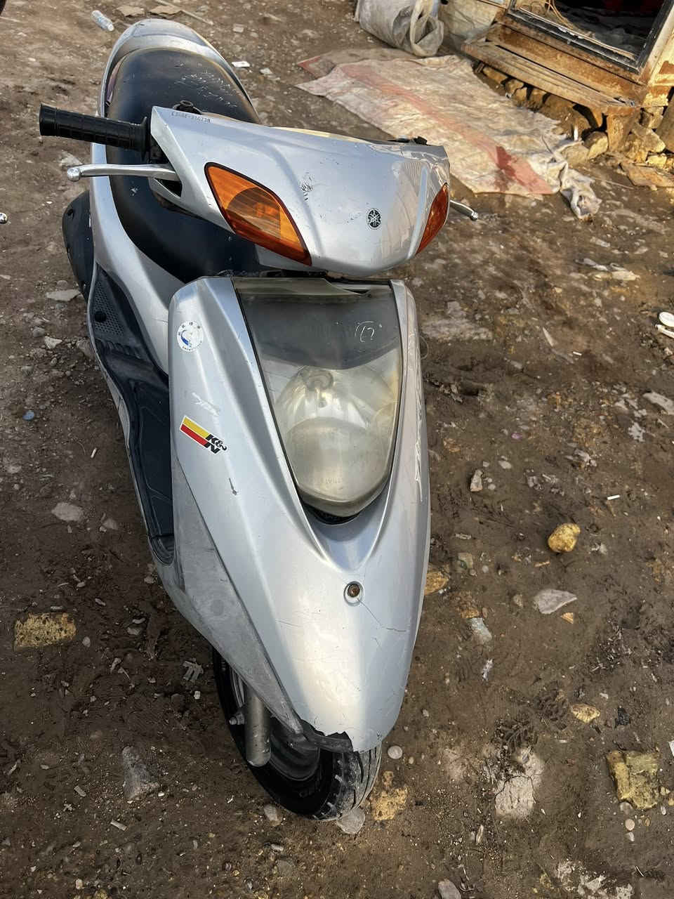 سلام عليكم دراجه بريز نوزل دراجه صارلهه 6 اشهر نزلتهه رمبه على ايدي دراجه جديده وخير من الله وبيهه بلكفرات ملاحضات بسيطه مكاني بغداد سعر (650)رقم لهاتف ***********
