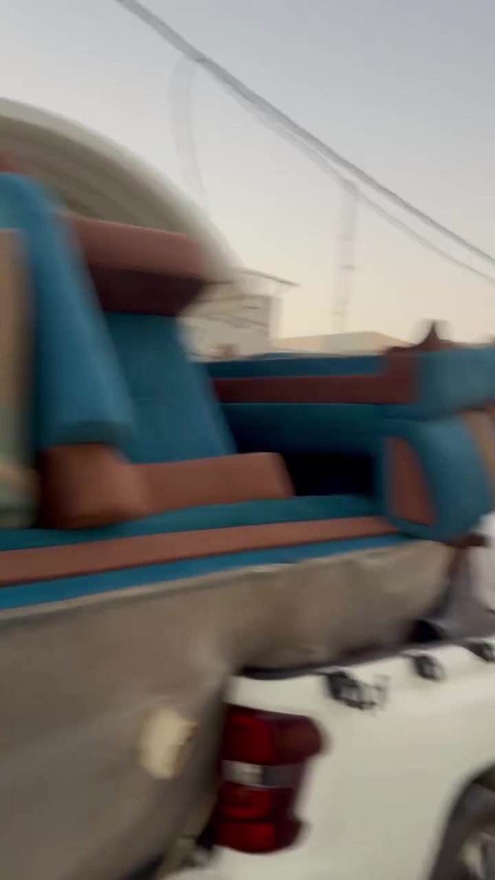 تخم نظيف جدا من دكتور  صفاء المحترم 
مع عدد كبير من المخاديد وقطعة جمليه على لونه 
كذلك تبرع من بلوك 102
طحين وتمن
هذا وقد تم تقديم مبالغ نقديه لعدد من المؤمنين 
منها 
100 الف إلى اخواننا اللبنانيين 
و
50 الف الى محتاجين ايرانيين 
و150 الف الى امرءه لديها مرض خبيث و
150 الف إلى احد المؤمنين 
وامور اخرى 
فليس الكل يذكر 
موكب قرية الغدير..
***********
