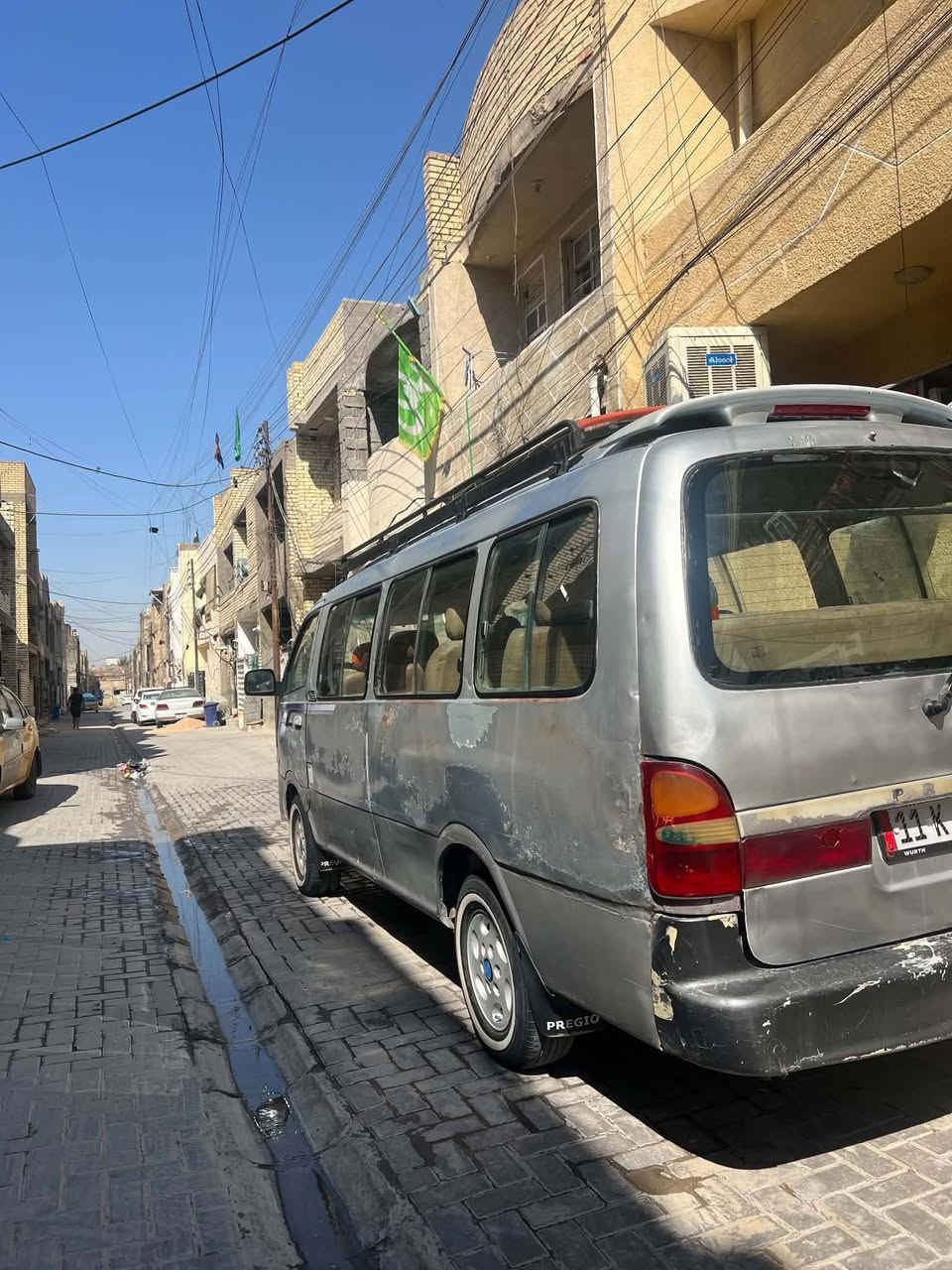 السلام عليكم سياره للبيع بريجو مديل 2001مصفره هيئه وغرامات ورقم انكليزي سياره بسمي مكان البياع الشرطه الخامسه الاتصال على الرقم الموجود *********** وغير متواجد على فيسبوك مكلف بل نشر
