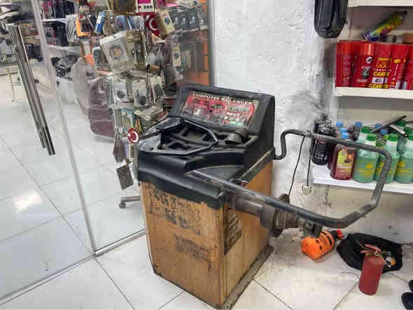 سلام عليكم غراض بنجر البيع التفاصيل داخل الفيديو العنوان بصره ٥ميل صناعيه رقم الهاتف *********** البصرة
