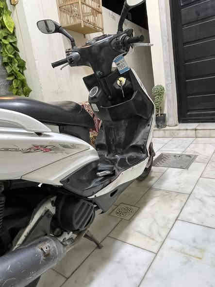 سلام عليكم لبيع سكنس فحل منشى { ياباني } الدراجه ابلاديه من الطول لطول كلها مختمه برغي مبدل بيها محرك مكفول تايرات جدد الدراجه ناعمه بشكل جديده تتعب تكول جديده مال جناي جيب فيتر وافحص كهرباياتها كلها شغاله السعر 650 ***********
— في ‏بغداد الكريعات‏.
