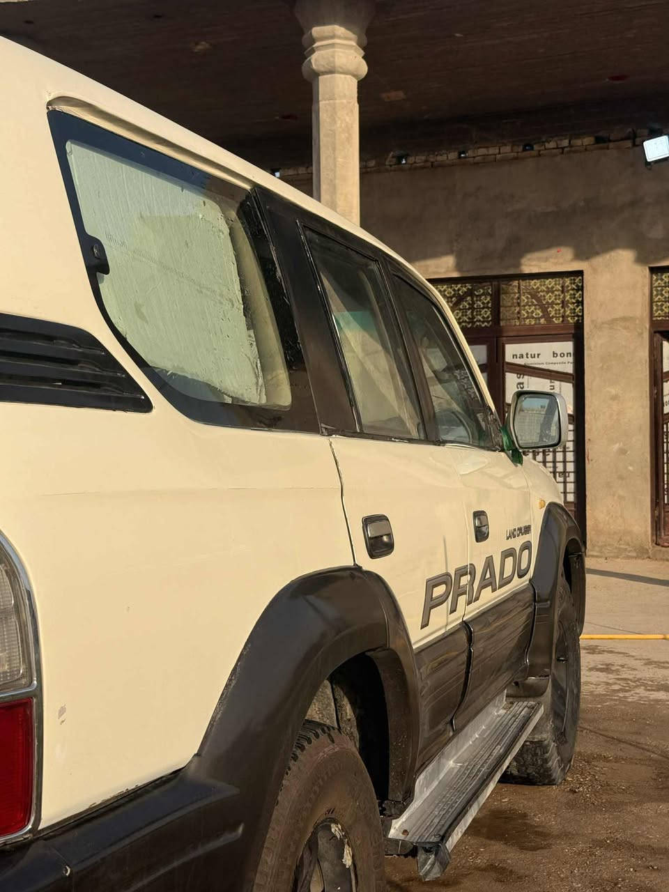 سلام عليكم سياره برادو 2001سياره مكفوله مكان سياره ذي قار قضاء نصر رقم تلفون ***********سعر 50
