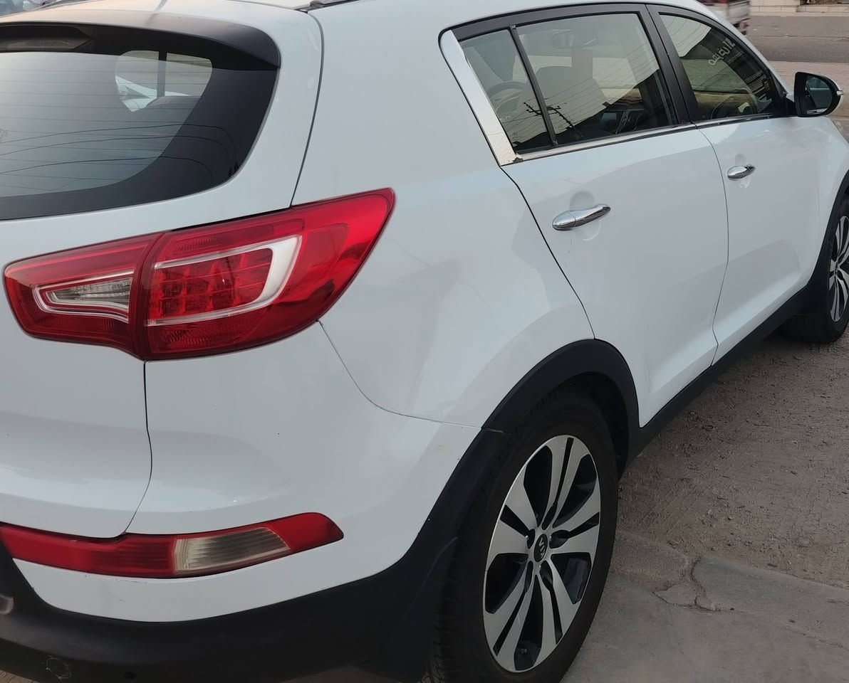 سبورتج 2014 خليجي، مكفولة، باسمي، ماشية 170,000 km، السعر 145
***********
