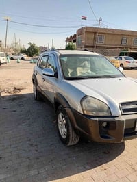 توسان وارد أمريكي   2008  رقم انكليزي   ويل كب تخم تاير جديد  كير محرك...