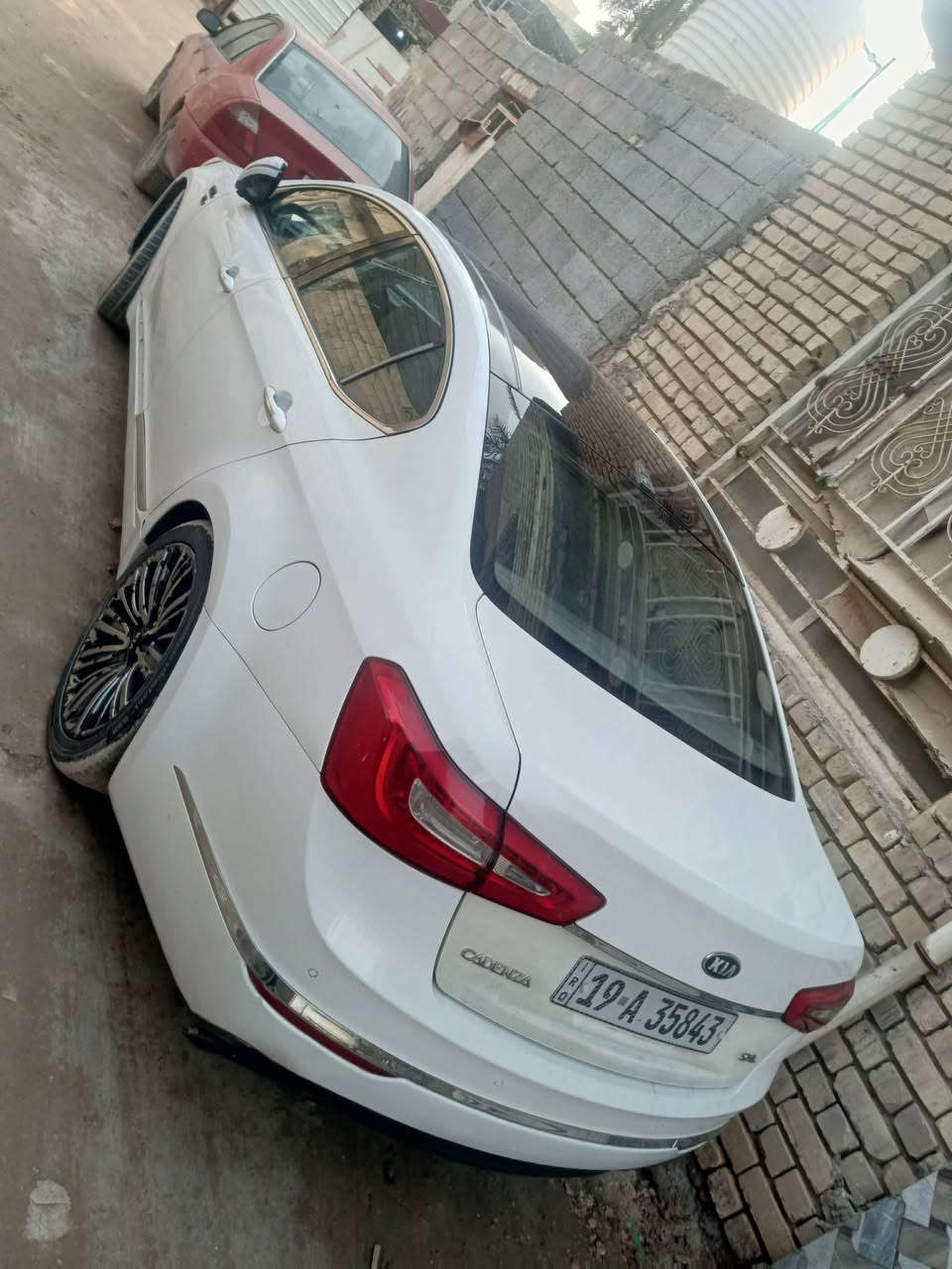 السلام عليكم كيا كادنزه موديل 16 وارد امريكي بسمي فوووول الفول ميحتاج اذكر ماكو شي مموجود بيها مصبوغة حزام حادث امريكا بجم ماواصل لا لغد لاشاصي وبالعراق جاملغ خلفي وباب سعرها 114 مكاني كربلاء 
***********
