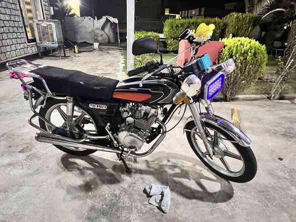 السلام عليكم دراجه خمسه كير نشاط خير من الله كامله الدراجه بيها نقوصات  بسيطه السعر 360بيه مجال  اتصل ع رقم ***********
