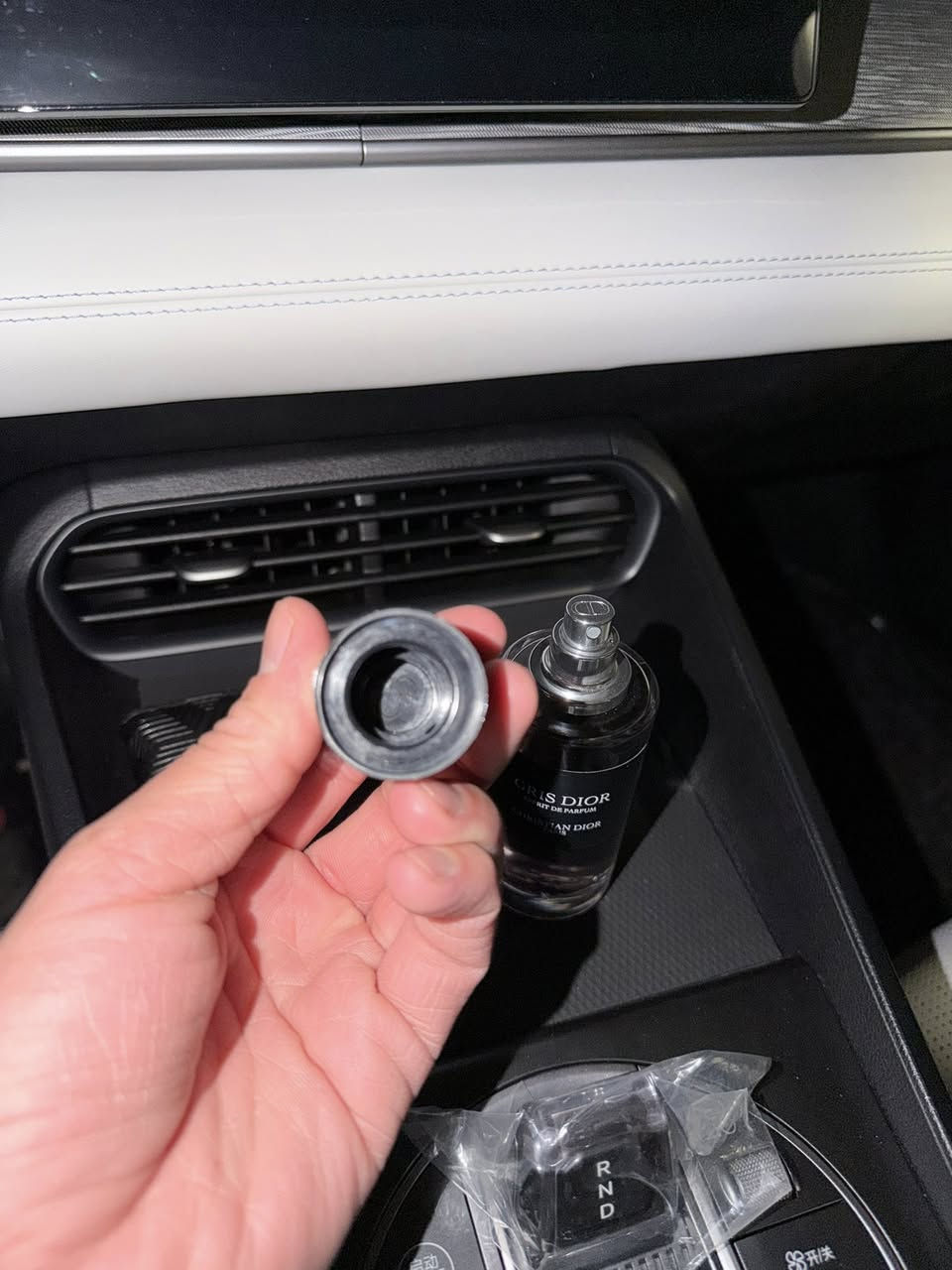 بطل المواعيد الغرامية من افخم الروائح من ديور للبيع
متبقي 55 مل الى60 مل 
مكاني المنصور ماعندي توصيل تاخذه من باب البيت علفحص شرط

اصلي اورجنال السعر185 الف


**إذا كنت صاحب هذا الإعلان وتريد حذفه لأي سبب، رجاءا أرسل رسالة إلى الدعم الفني**