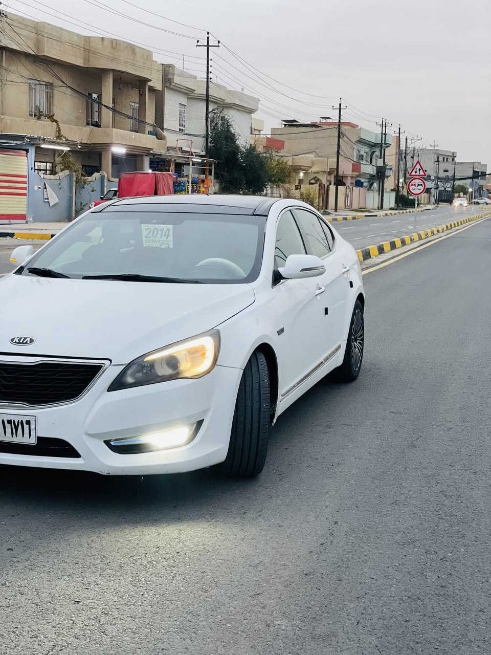 السلام عليكم

كيا كادينزا 2013 vip

حدادية سياره كفاله بدلتها قبل شهر نفض بلكامل اصليه وكاله مع تايرات جديده اصليات وادامه بلكامل منضومة الاحتراق بلكات ونوزلات 

السيارة فول ١/١ 

المواصفات✅

✅ محرك 3500 دوش 6 سلندر 

✅ تشغيل بصمة مع بصمة الابواب الاماميه 

✅ نظام ترحيب

✅ انارة بالمرايات والابواب الامامية

✅ كاميرا وحساسات خلفية

✅ حساس ماسحات

✅ بردة خلفية متحركة

✅ كشنات كهربائية جلد تدفئة وتبريد

✅ لوحة تحكم بالكشن الخلفي + تدفئة

✅ تحكم كامل بالستيرن

✅ شفتات ستيرن رياضي بلادي 

✅ نظام ترحيب   

✅ مري شفط مع الاشاير

وباقي مواصفات الكادينزا معروفه

ملاحظة : السياره ظررها صفحة اليمين جهة النفر وسياره مصبوغه صبغ عام ورقمه نينوى صدامي وسياره ب الحقيقه احلا من صور

سعرها : قفل٨٠ ورقه 

التواصل : ‭٠٧٨٨ ١٠٠ ٧١٧٧‬
