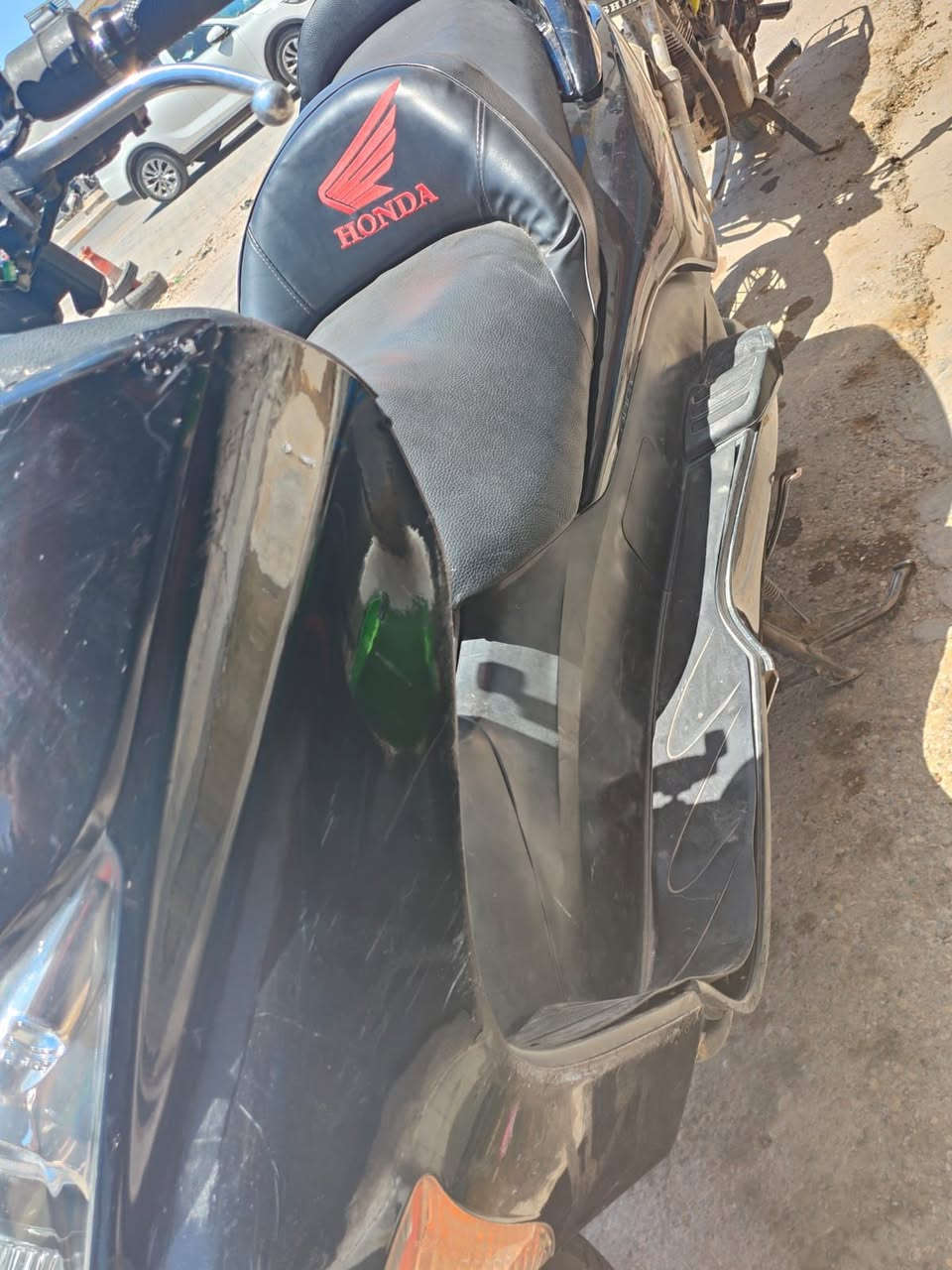 سلام عليكم 
فورزه صفر 8 عميه للبيع مكينه مكفوله من لفتح كفراته تعبانه وبيه نقص ترايش دراجه كلشي بيه شغاله سعره 400وبيه مجال قليل تواصب واتساب فقط مامتواجد ع خط ***********
مكان كوت حي الجهاد
